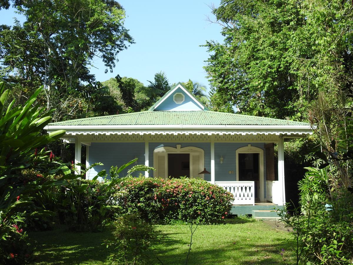 Playa Negra Guesthouse Cahuita Exterior photo