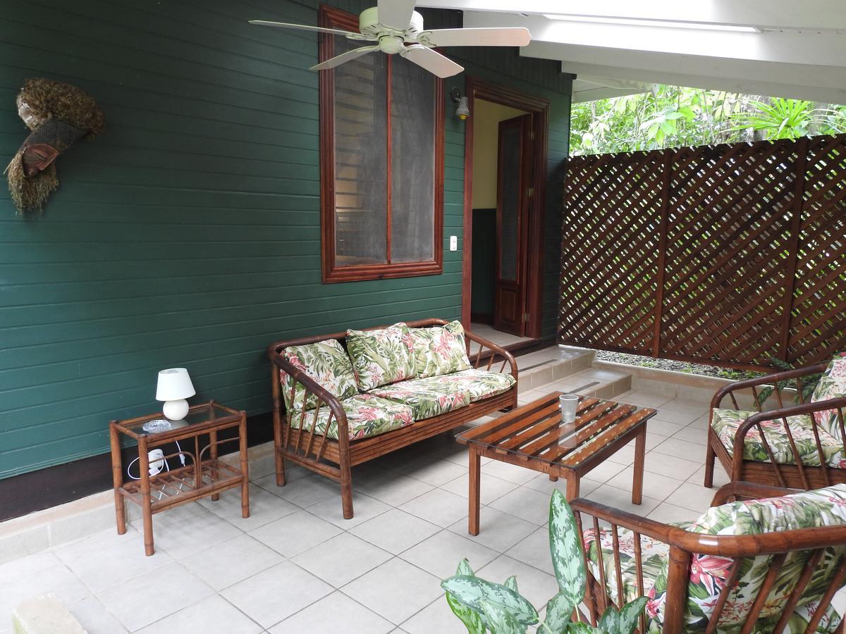 Playa Negra Guesthouse Cahuita Exterior photo