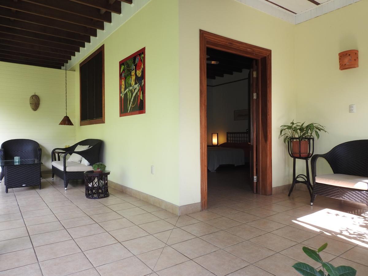 Playa Negra Guesthouse Cahuita Exterior photo