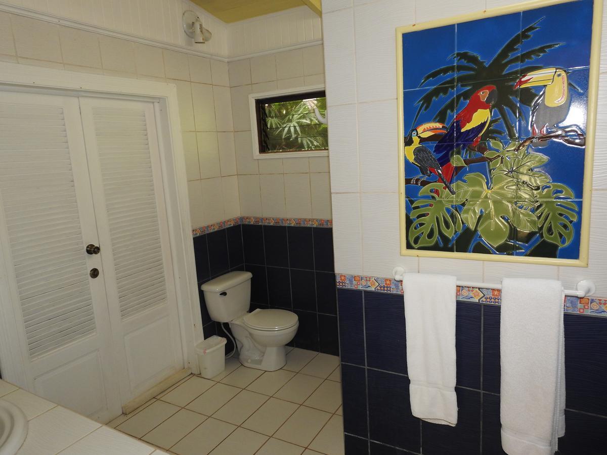 Playa Negra Guesthouse Cahuita Exterior photo